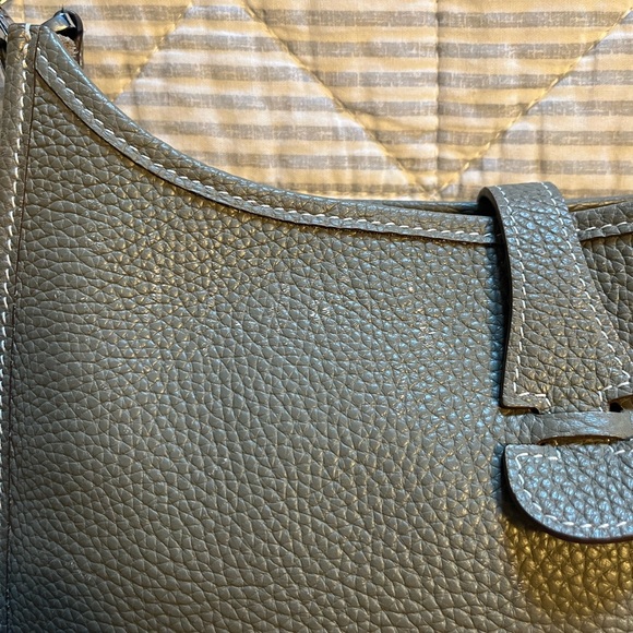 Faux Hermes Crossbody - Picture 4 of 7